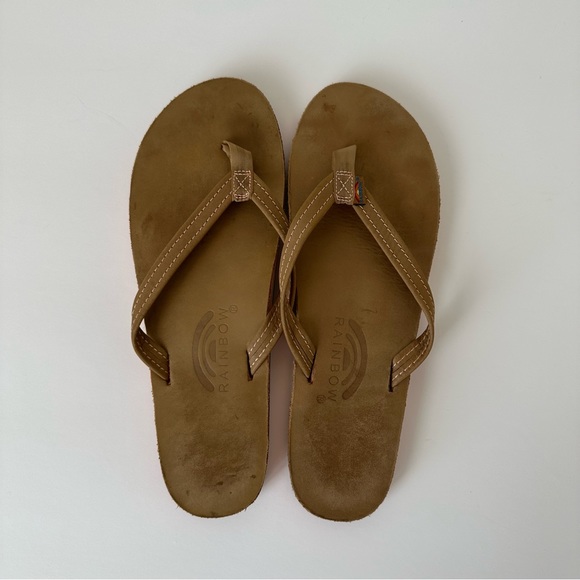 Rainbow thin strapped brown flip flop- 9.5 🌼 - Picture 4 of 4